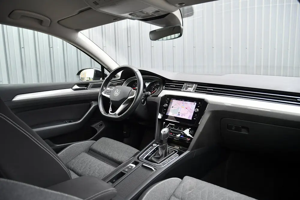 Volkswagen Passat Variant 1.5 TSi 150pk AUT/DSG BNS 05-2023 uit 2023, foto 3
