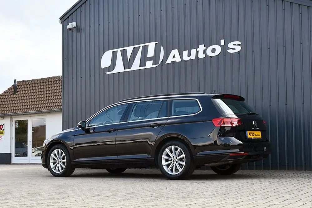 Volkswagen Passat Variant 1.5 TSi 150pk AUT/DSG BNS 05-2023 uit 2023, foto 2
