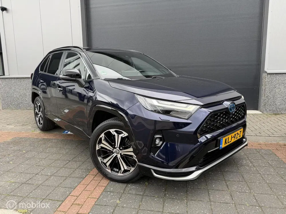 Toyota RAV 4 2.5 Plug-in Hybrid AWD Bi-Tone Style Trekh uit 2022