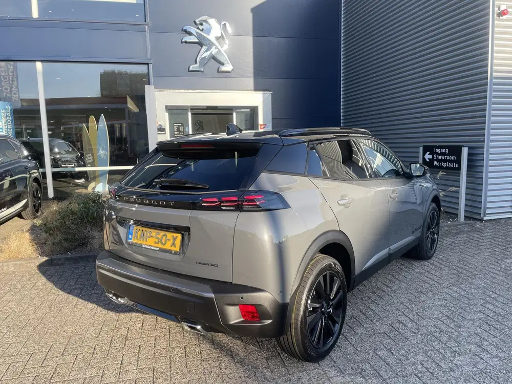 Peugeot 2008 1.2 Hybrid 145 GT uit 2026, foto 7