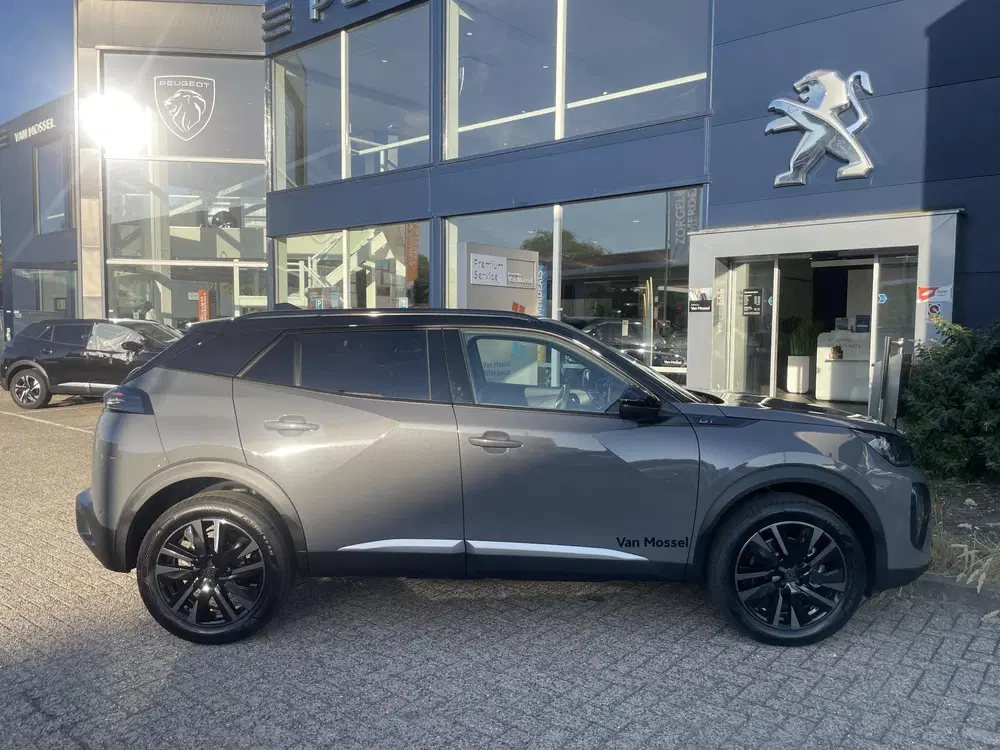 Peugeot 2008 1.2 Hybrid 145 GT uit 2026, foto 8
