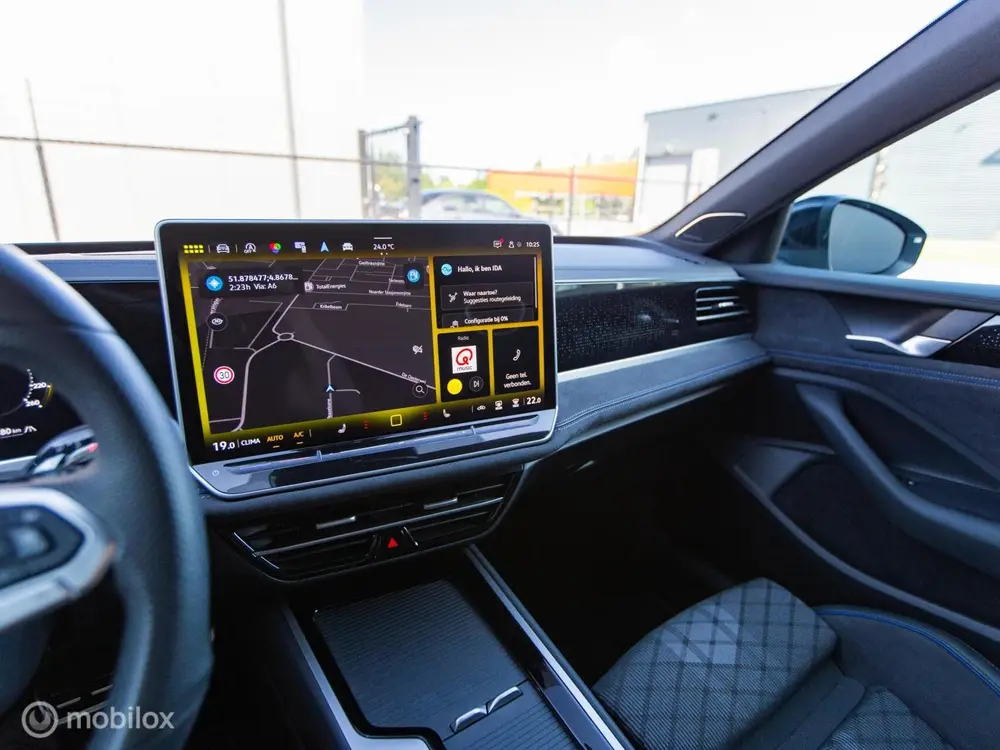 Volkswagen Passat Variant 1.5 eTSI R-Line Massage|PANO|Trekh uit 2024, foto 15