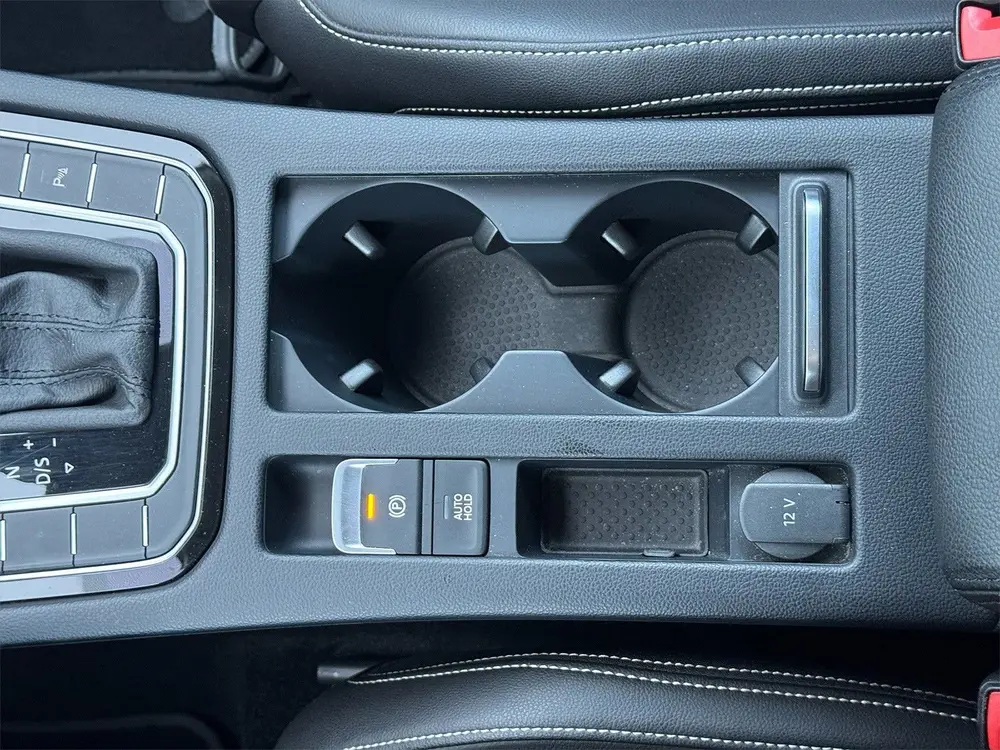 Volkswagen Passat Variant 1.5 TSI Business, Pilot assist, AC uit 2021, foto 17