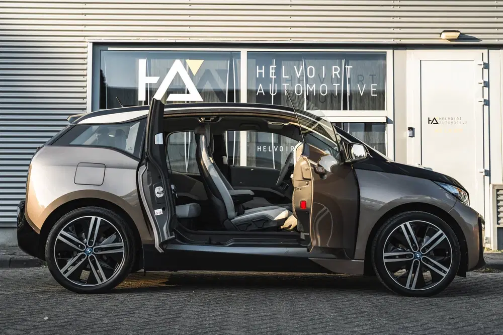 BMW i3 Executive Edition 120Ah 42 kWh uit 2019, foto 12
