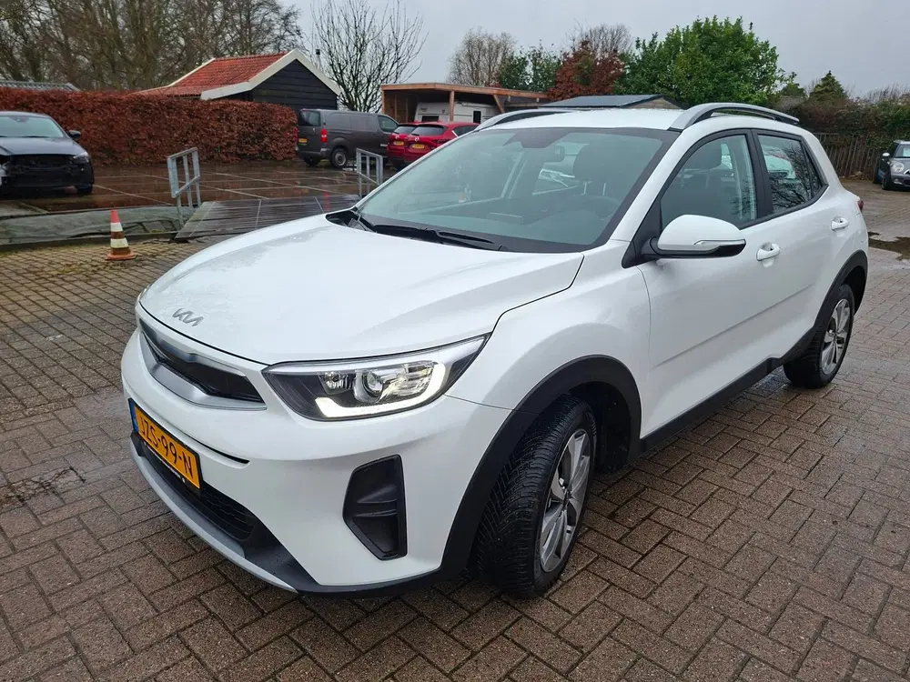 Kia Stonic 1.0 T-GDi MHEV DynamicLine automaat uit 2025, foto 2
