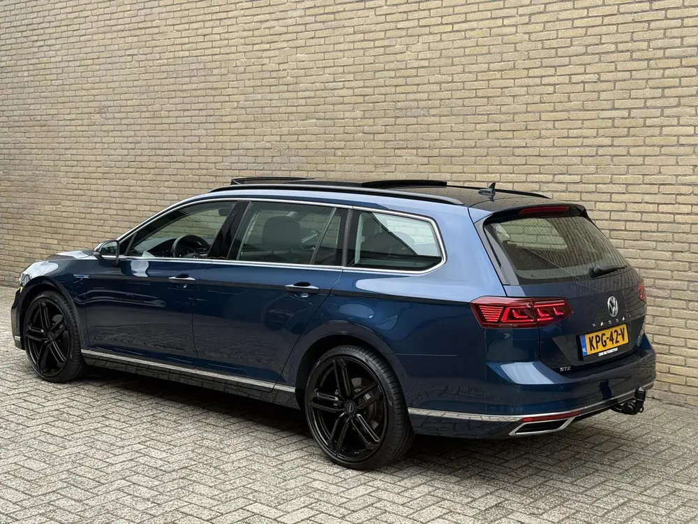 Volkswagen Passat 1.4 TSI 218pk PHEV GTE | Panoramadak | Weg uit 2020, foto 2