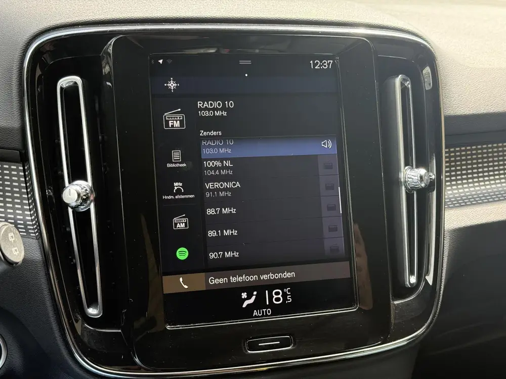 Volvo XC40 1.5 T3 163pk R-Design | Leder/alcantara | Navigat uit 2019, foto 13