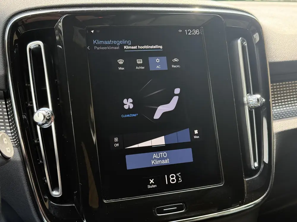 Volvo XC40 1.5 T3 163pk R-Design | Leder/alcantara | Navigat uit 2019, foto 14