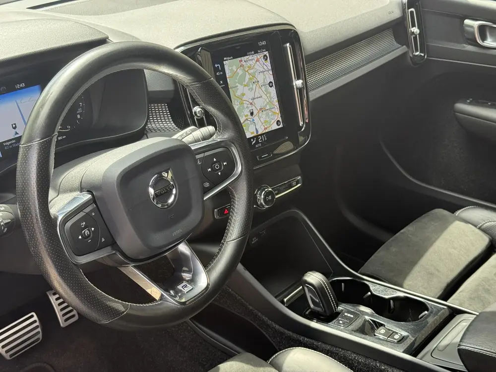 Volvo XC40 1.5 T3 163pk R-Design | Leder/alcantara | Navigat uit 2019, foto 15