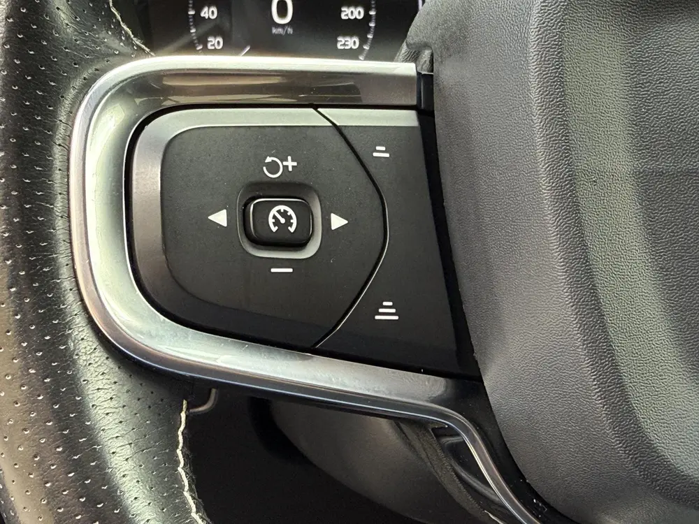 Volvo XC40 1.5 T3 163pk R-Design | Leder/alcantara | Navigat uit 2019, foto 17