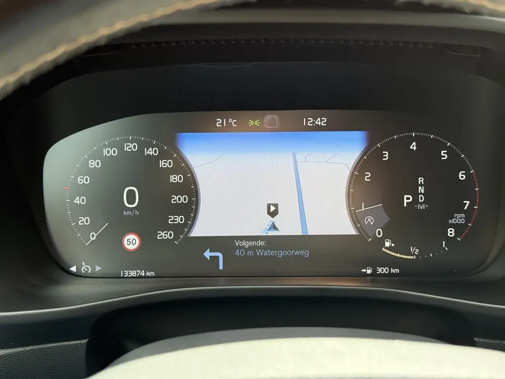 Volvo XC40 1.5 T3 163pk R-Design | Leder/alcantara | Navigat uit 2019, foto 5
