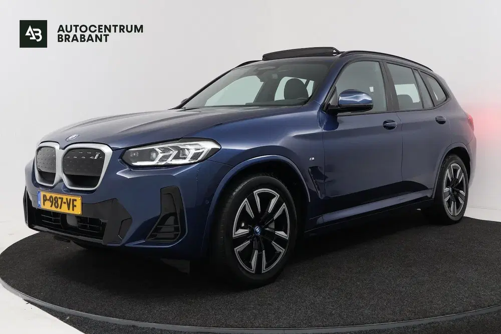BMW iX3 Executive 80 kWh SOH 100% (PANORAMADAK uit 2022