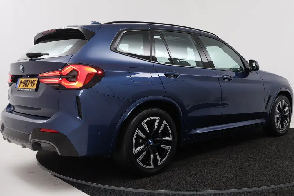 BMW iX3 Executive 80 kWh SOH 100% (PANORAMADAK uit 2022, foto 12