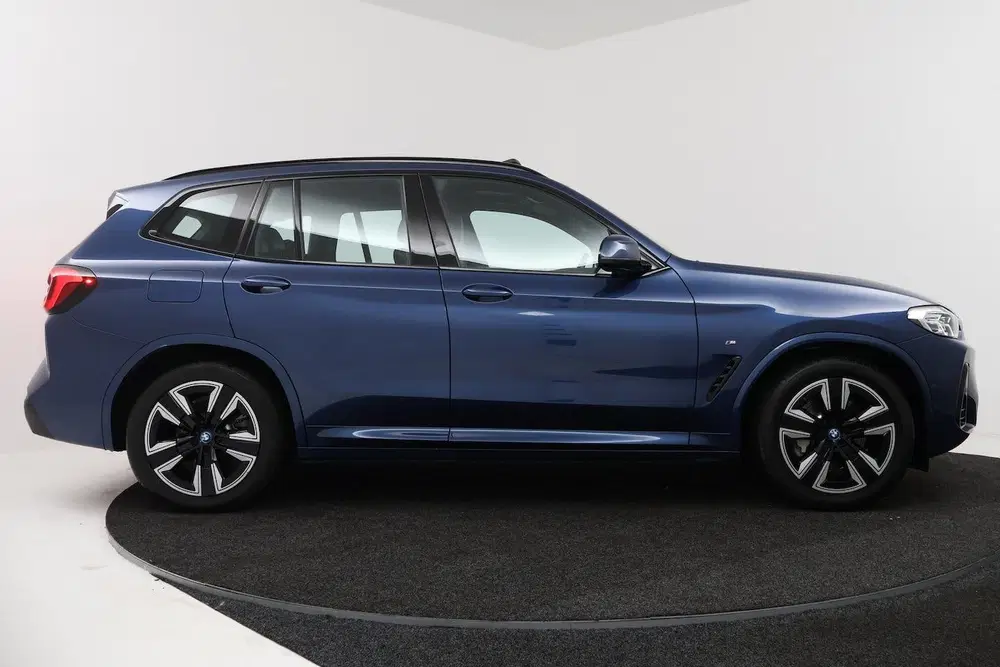 BMW iX3 Executive 80 kWh SOH 100% (PANORAMADAK uit 2022, foto 15