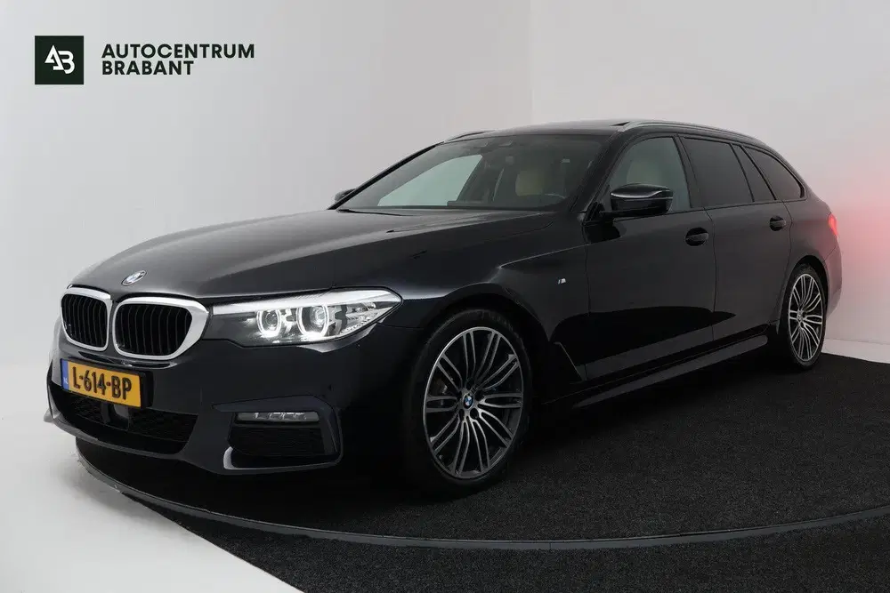 BMW 5-serie 5 Serie Touring 540i xDrive High Executive uit 2019