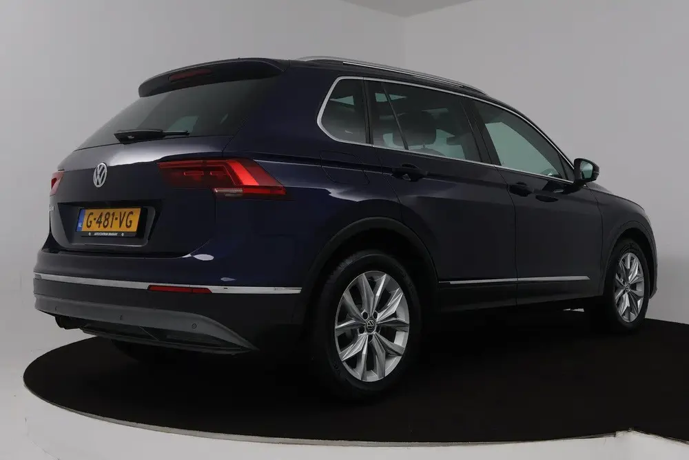 Volkswagen Tiguan 1.5 TSI ACT Highline (PANORAMADAK, DIGITAL uit 2019, foto 13