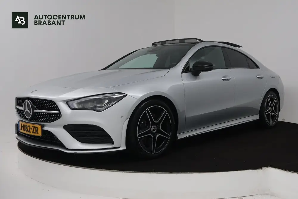 Mercedes-Benz CLA 200 Business Solution AMG (PANO uit 2020