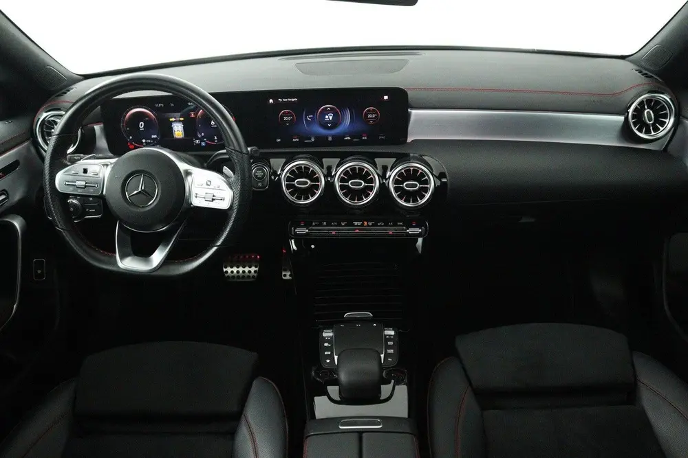 Mercedes-Benz CLA 200 Business Solution AMG (PANO uit 2020, foto 3