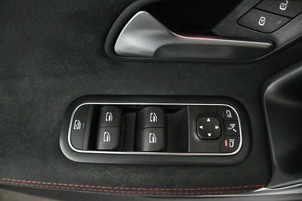 Mercedes-Benz CLA 200 Business Solution AMG (PANO uit 2020, foto 6