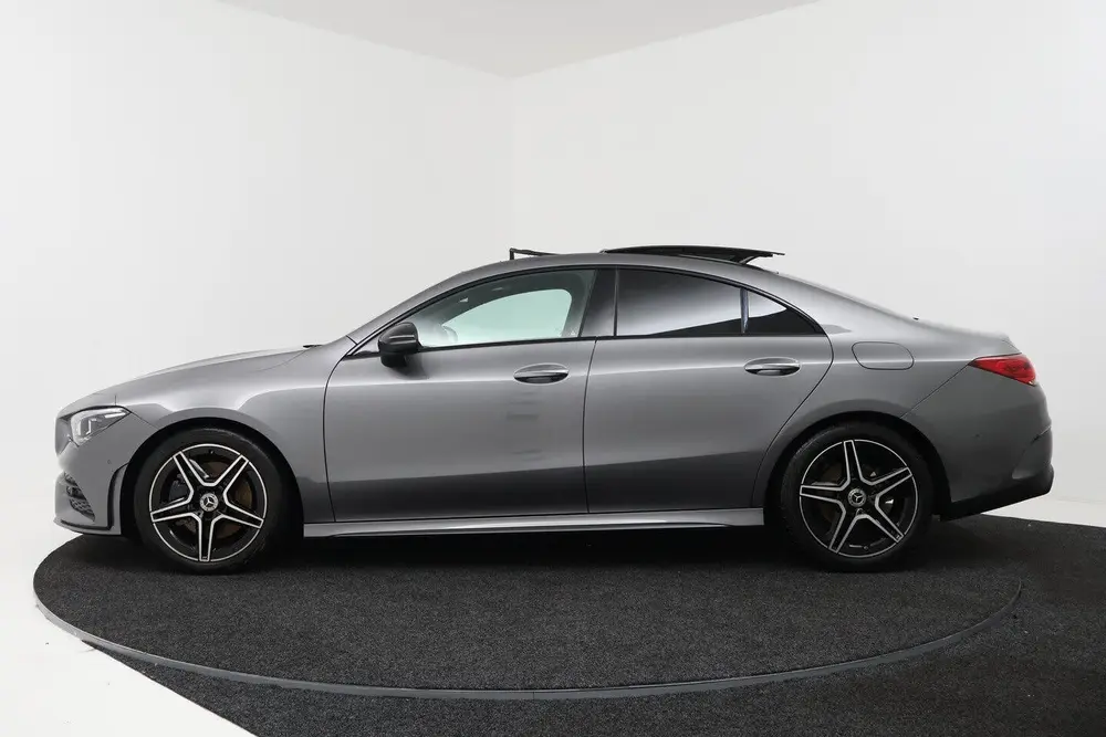 Mercedes-Benz CLA 200 Business Solution AMG (PANORAMA uit 2020, foto 2