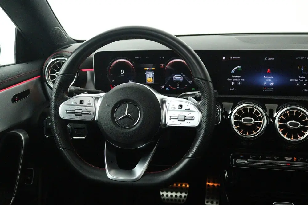 Mercedes-Benz CLA 200 Business Solution AMG (PANORAMA uit 2020, foto 4