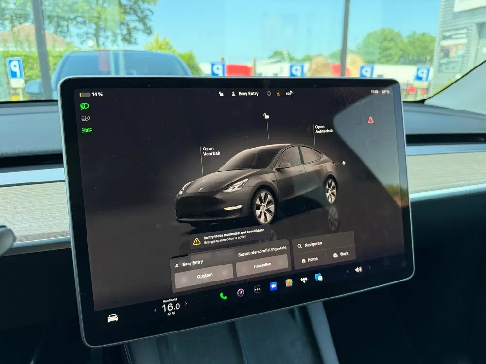 Tesla Model Y Long Range AWD 75 kWh uit 2023, foto 18