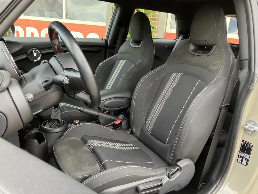 Mini John Cooper Works 1.5 Cooper John Cooper Works uit 2019, foto 5