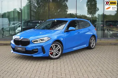 BMW 1-serie 118i Executive uit 2020