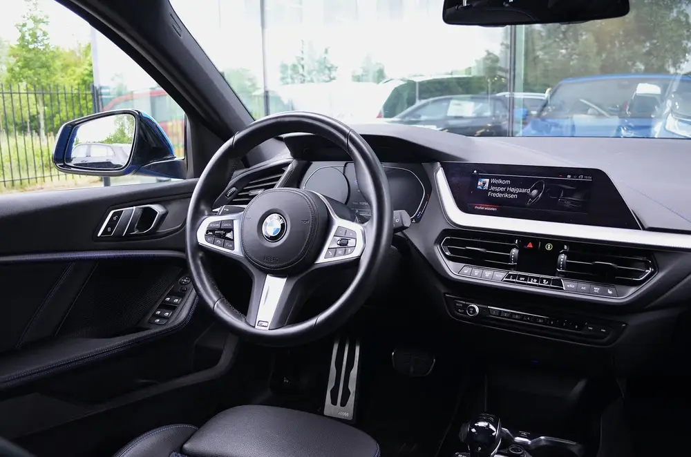 BMW 1-serie 118i Executive uit 2020, foto 8