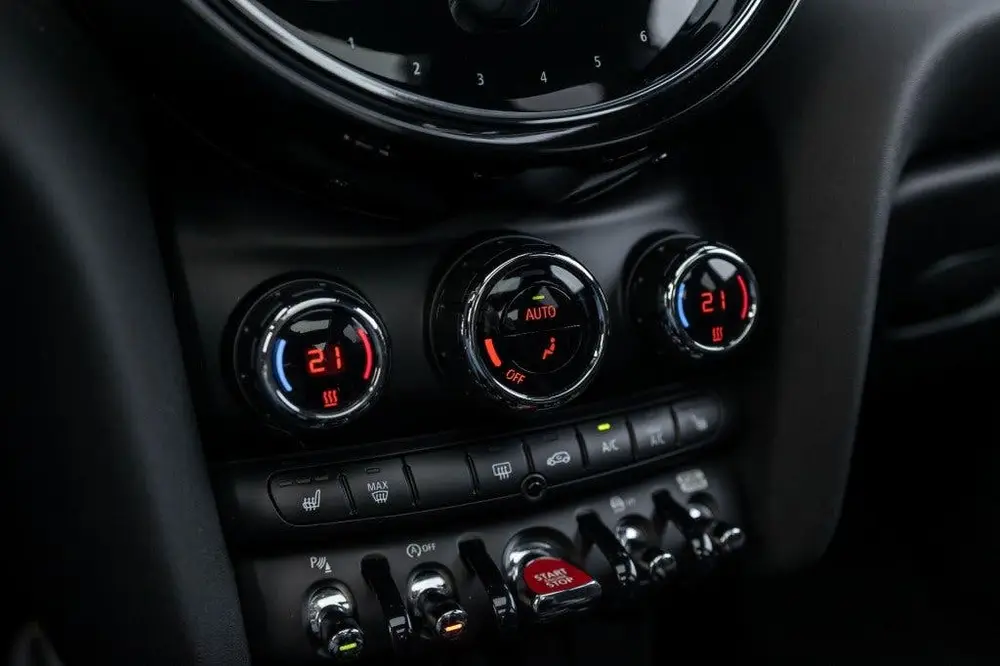 Mini Cooper Automaat uit 2021, foto 9