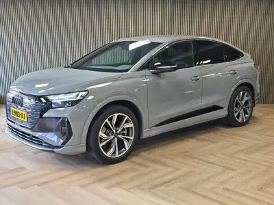 Audi Q4 e-tron 45 S Edition 82 kWh TREKHAAK CAMERA uit 2024
