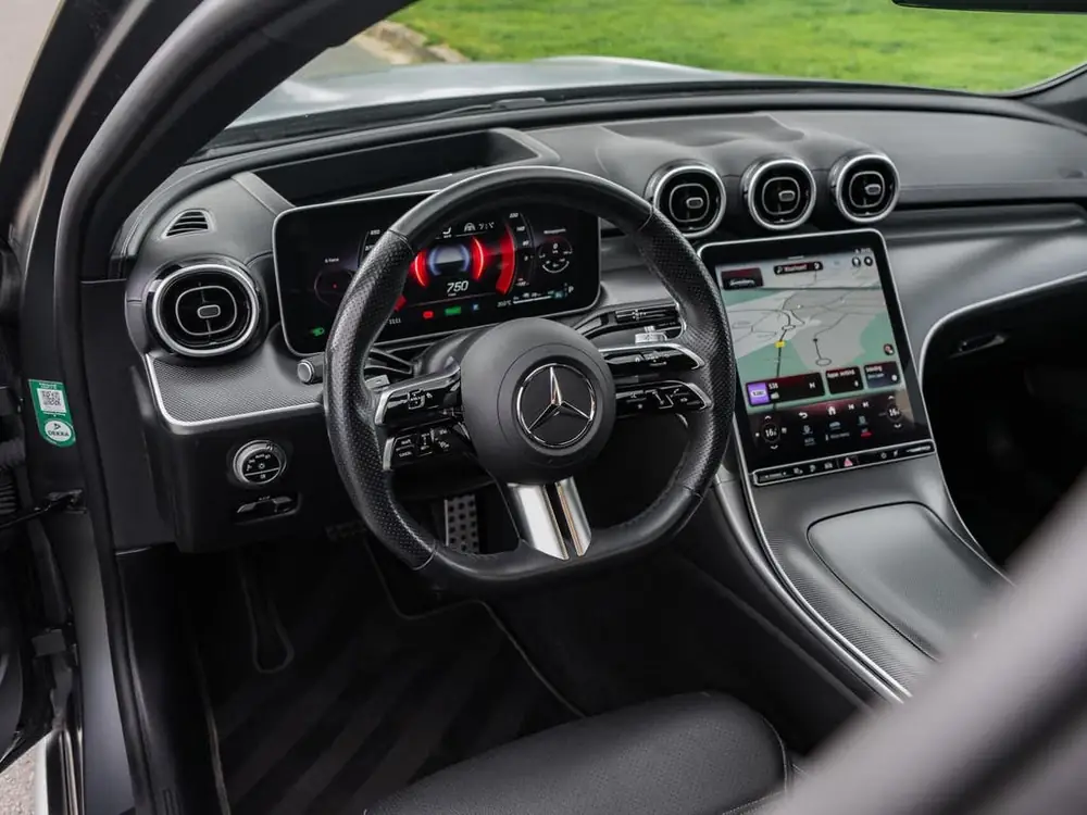Mercedes-Benz C-Klasse Mercedes C-klasse Estate 300 e AMG|Panoramadak|Night pakket| uit 2023, foto 3