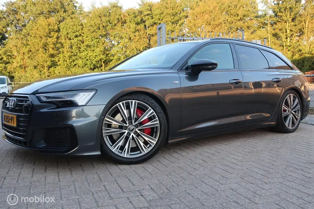 Audi A6 55 TFSI e quattro Competition TREKHAAK uit 2021, foto 2