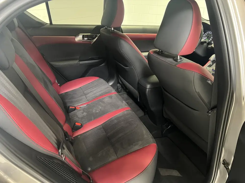 Lexus CT 200h Hybrid 136pk E-CVT Ultimate Edition,1e eig, NW uit 2021, foto 19