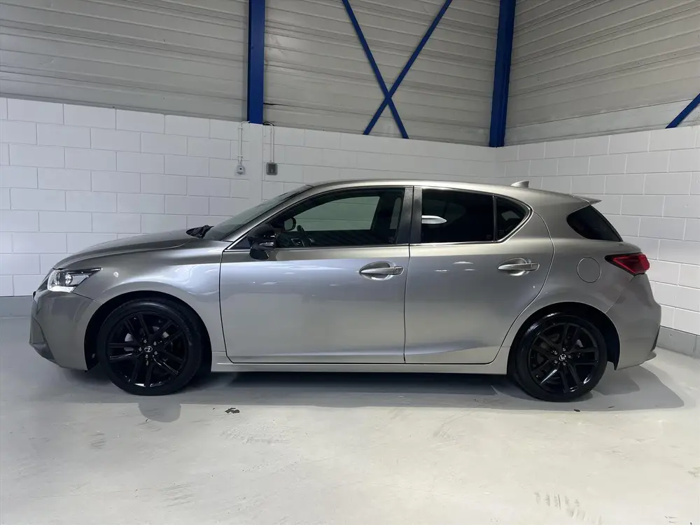 Lexus CT 200h Hybrid 136pk E-CVT Ultimate Edition,1e eig, NW uit 2021, foto 4