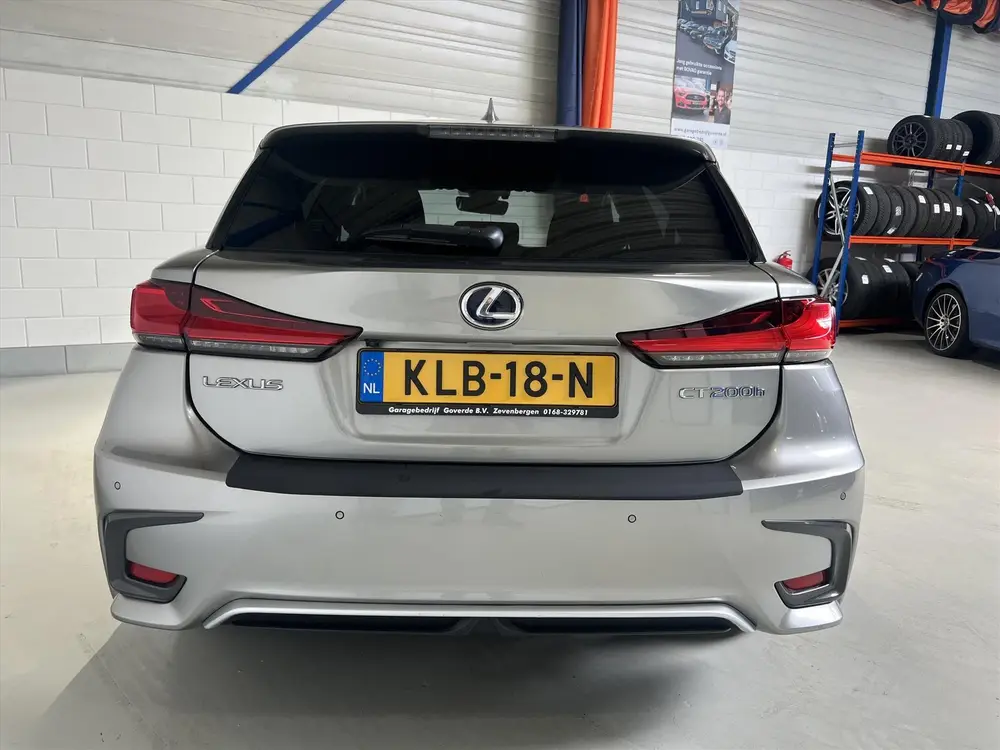 Lexus CT 200h Hybrid 136pk E-CVT Ultimate Edition,1e eig, NW uit 2021, foto 7