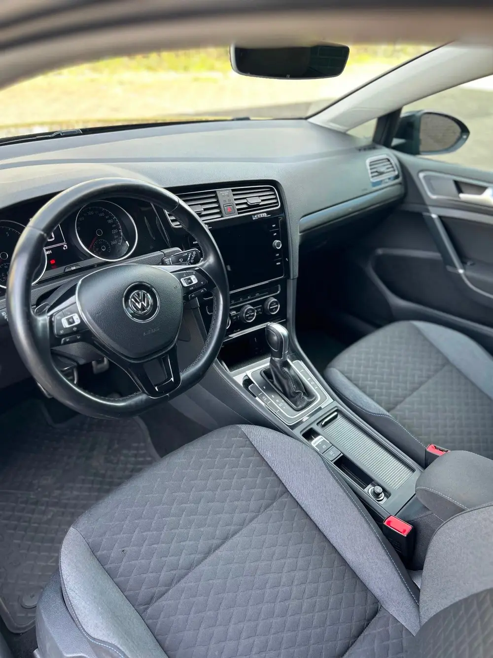 Volkswagen Golf Variant 1.5 TSI Highline Business R | Camera uit 2019, foto 2
