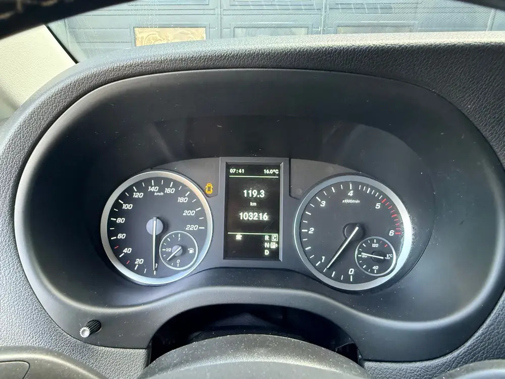 Mercedes-Benz Vito 114 CDI Lang uit 2019, foto 8
