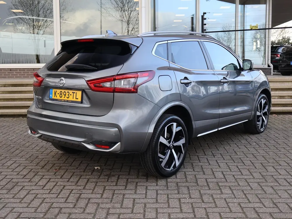 Nissan Qashqai 1.3 DIG-T TEKNA+ PANORAMA | LEDER | 360 CAMER uit 2019, foto 2
