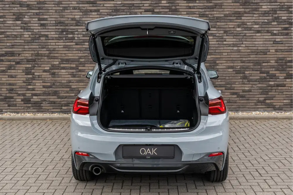 BMW X2 xDrive25e uit 2022, foto 11