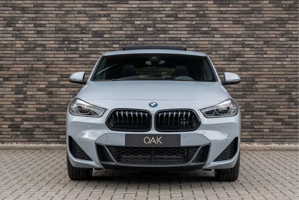 BMW X2 xDrive25e uit 2022, foto 3