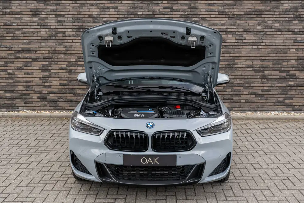 BMW X2 xDrive25e uit 2022, foto 8
