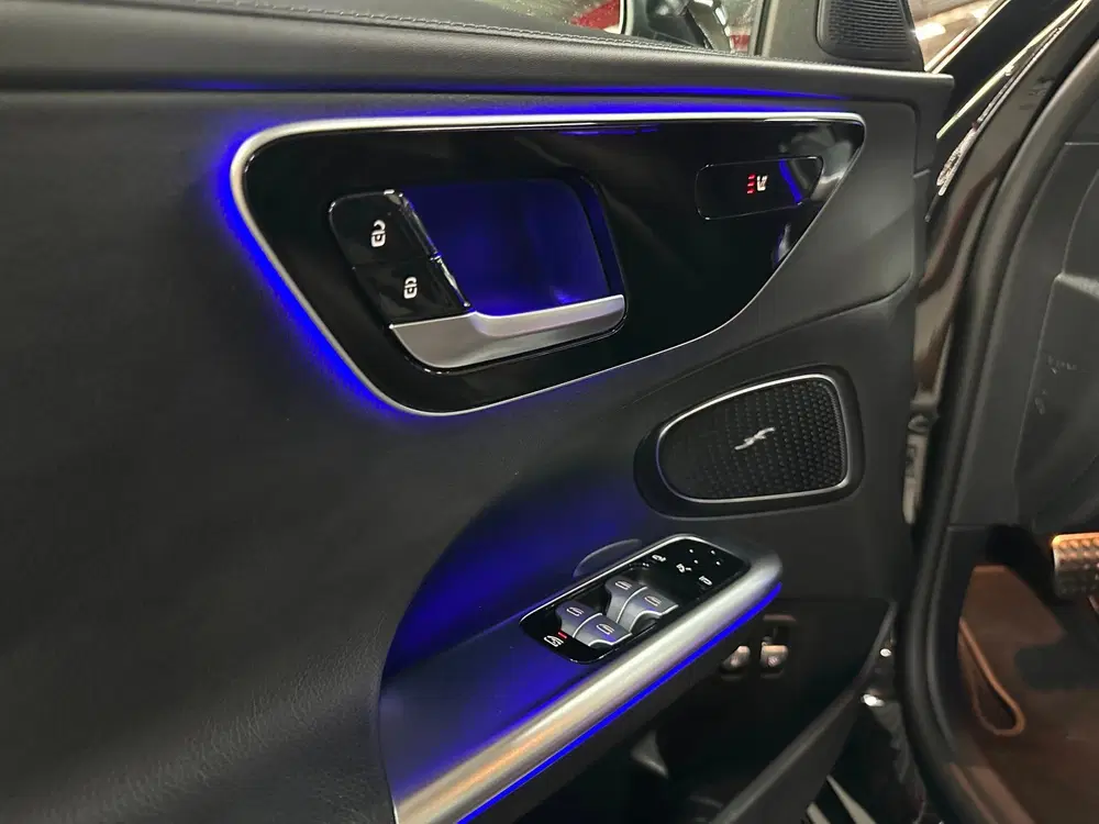 Mercedes-Benz C-Klasse uit 2023, foto 10