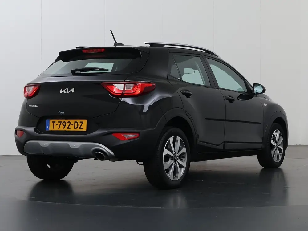 Kia Stonic 1.0 T-GDi MHEV DynamicLine uit 2023, foto 2