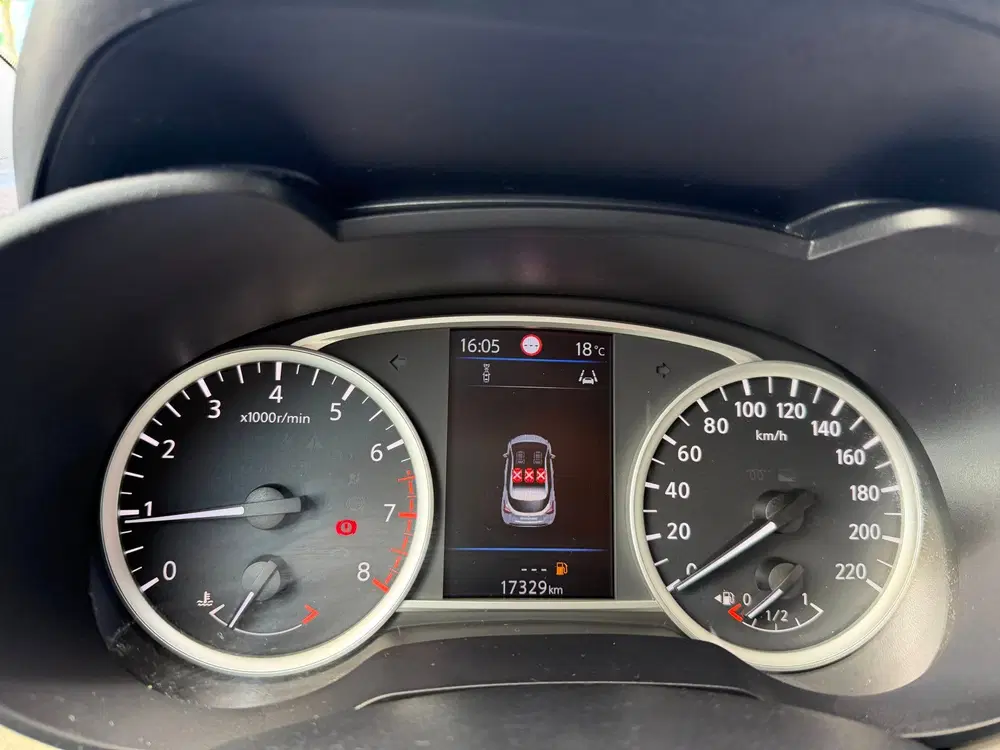 Nissan Micra 1.0 IG-T N-Design Clima uit 2023, foto 11