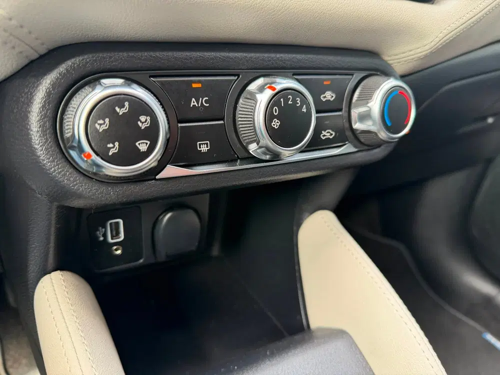 Nissan Micra 1.0 IG-T N-Design Clima uit 2023, foto 13