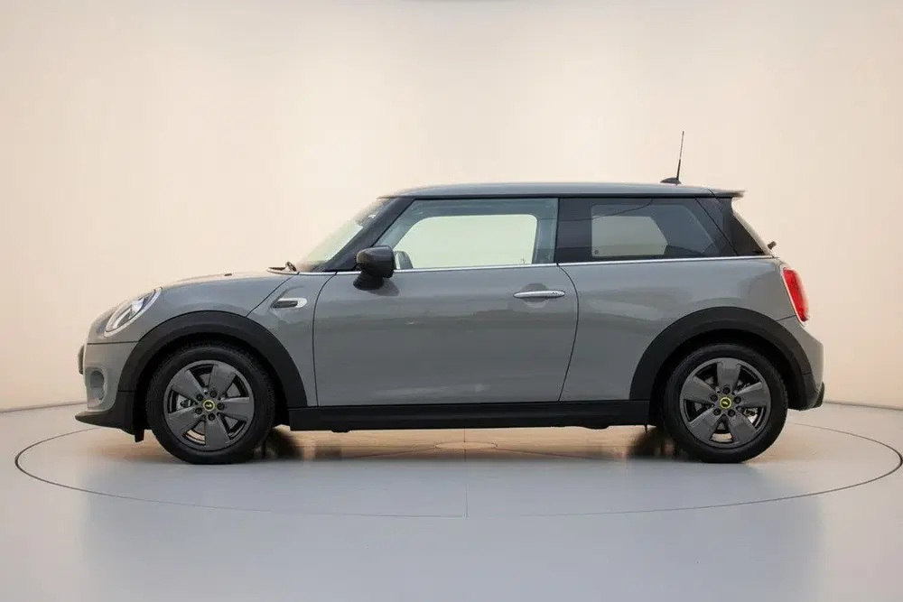 Mini Electric 33 kWh NL-AUTO NAP DEALER OND uit 2020, foto 3