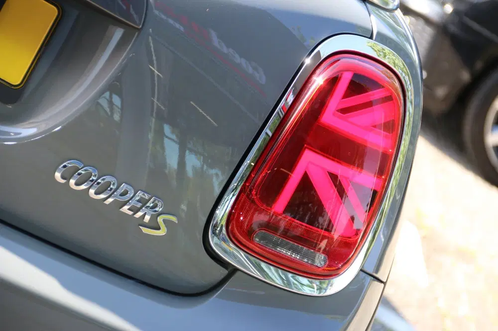 Mini Electric 33 kWh NL-AUTO NAP DEALER OND uit 2020, foto 7