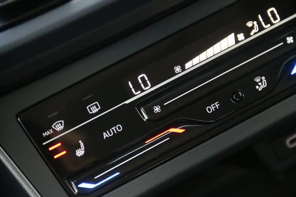 Volkswagen Polo 1.0 TSI Style NIEUW MODEL LED VIRT COCKPIT B uit 2022, foto 15