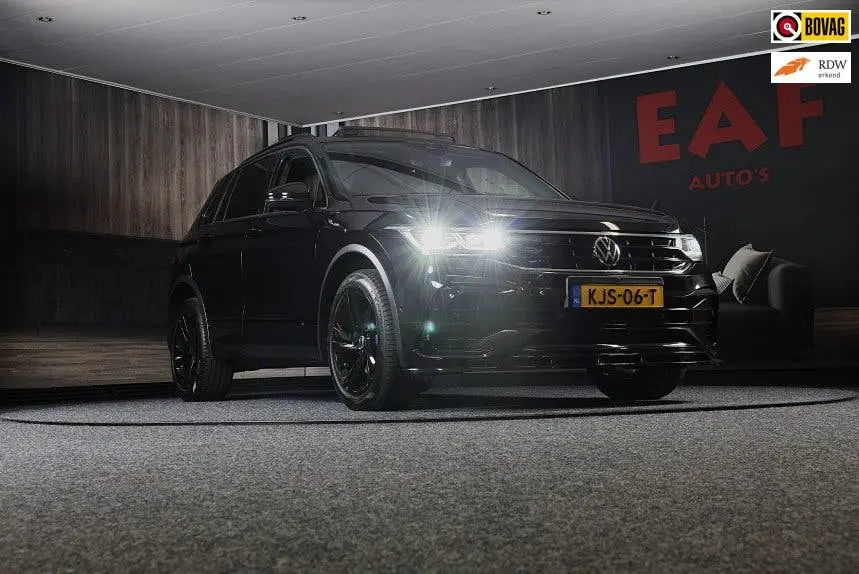 Volkswagen Tiguan 1.4 TSI eHybrid R-Line Business+ / Leder / uit 2022